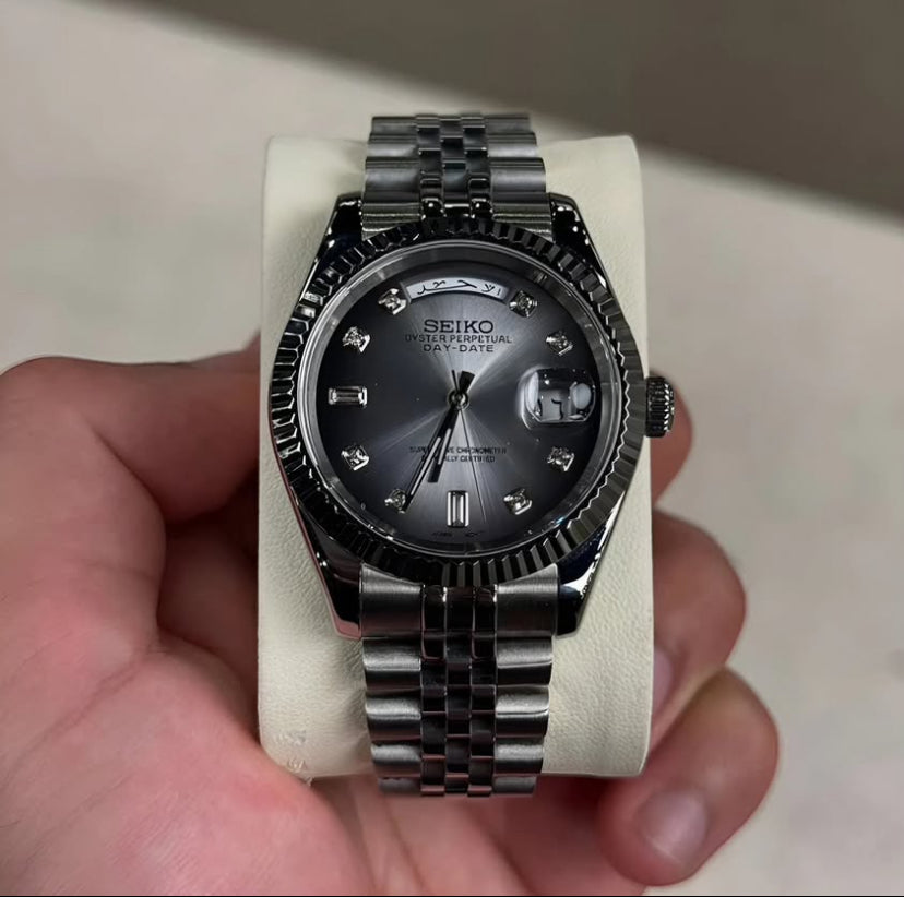 SEIKO DAY-DATE | ARABIC GREY