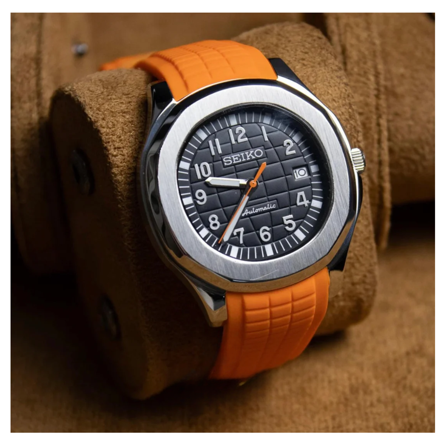 SEIKO AQUANAUT | PREMIUM ORANGE